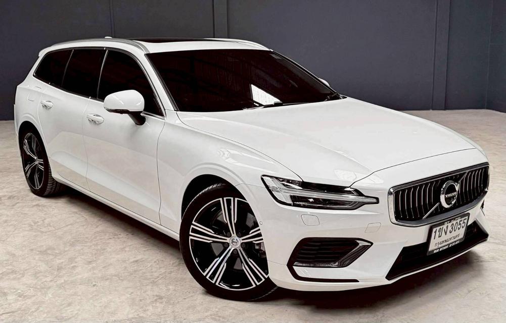 Volvo V60 T8 Inscription 4WD Wagon ปี 2020