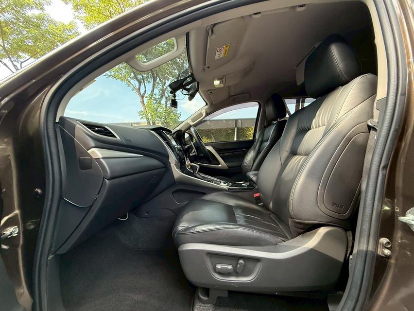 MITSUBISHI PAJERO SPORT 2.4 GT PREMIUM 11