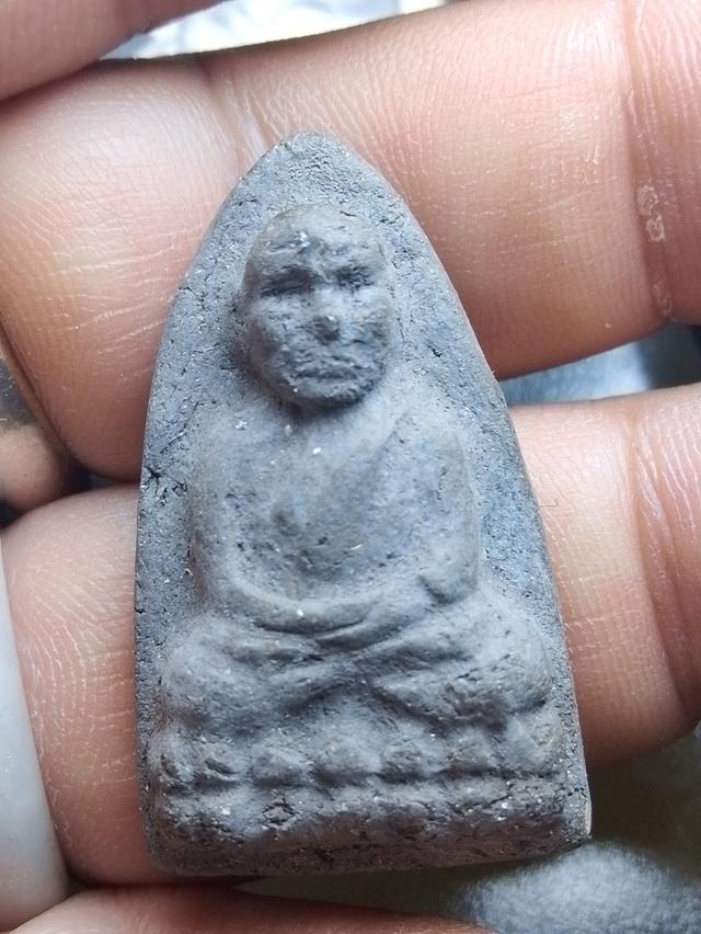 หลวงปู่ทวดเนื้อว่านหลังหลวงปู่ทิมวัดช้างให้รุ่นทอดกฐินปี 42