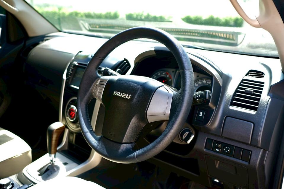 isuzu mu-x 3..0 ขับ4 18