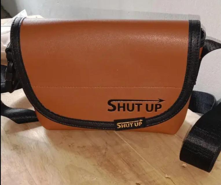 กระเป๋า shut up cross bag 3