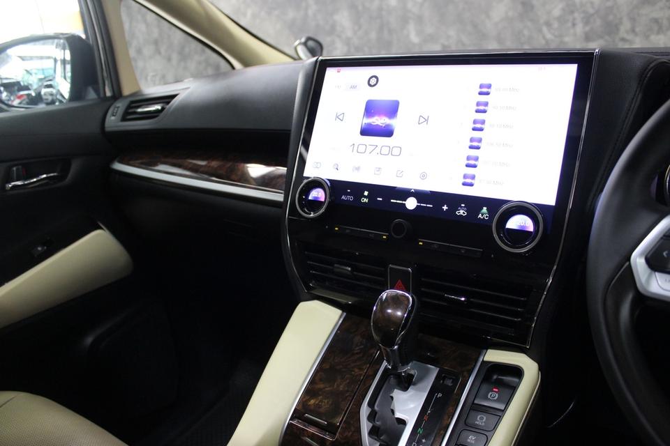 รหัสรถ JRS4310 Toyota Alphard 2.5 Hybrid X ปี2018 14