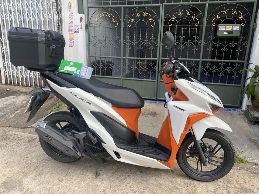 Click150i แถมกล่องหลังให้ พร้อมใช้งานเลยยย