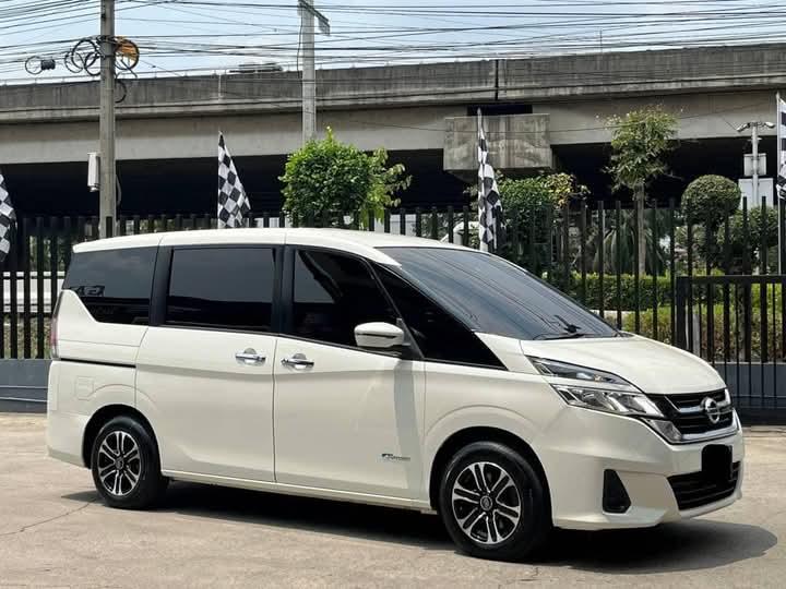 ขายต่อ Nissan Serena 3