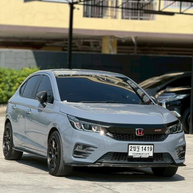 Honda City 1.0 SV 5DR ปี 2021 สีเทาแลมโบ – ตัว 5 ประตู แต่งครบ สวยจัด ราคา 399,000.-  ✨ เครดิตดี ฟรีดาวน์ ✨ ผ่อน 7,xxx/6ปี  • รถบ้านแท้ มือเดียวป้ายแด