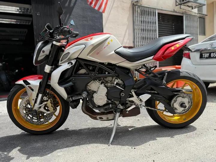 ขายด่วน MV Agusta Brutale 4