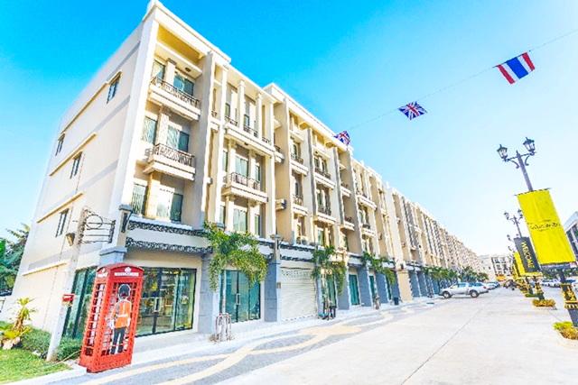 ทำเลถนนใหญ่ ให้เช่าอาคารพาณิชย์ 4ชั้น หทัยราษฏร์ รามอินทรา 105-111 พระยาสุเรนทร์ MRTนพรัตน์ 2.4 กม. ใกล้รถไฟฟ้าสายสีชมพู 2