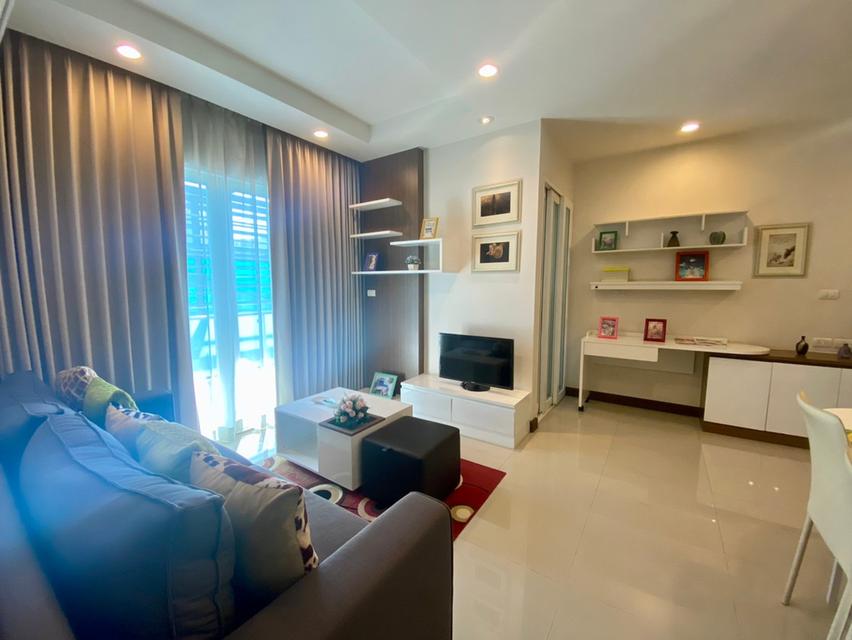 ขายคอนโดขนาด 1 ห้องนอน ตกแต่งพร้อมเข้าอยู่ ในโครงการ The Unique Condo @ Ruamchok 2