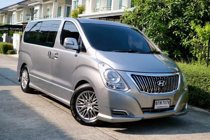 ขาย HYUNDAI H-1