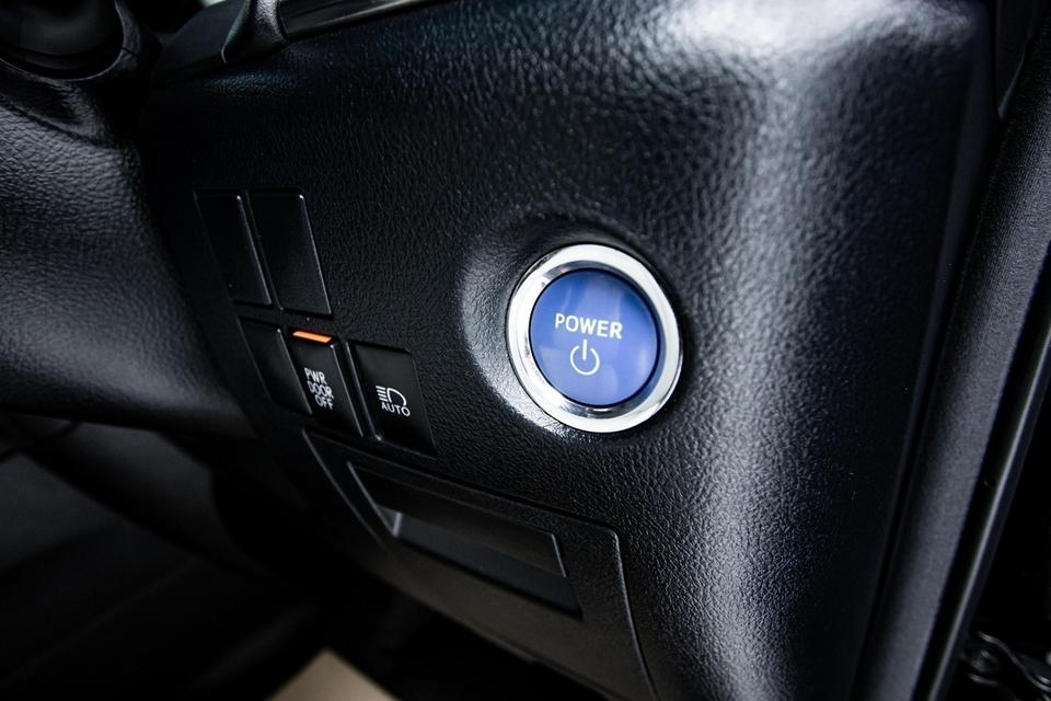 LEXUS LM300h 2.5 HYBRID E-FOUR EXECUTIVE 4-SEATER FIRST CLASS 2021  9