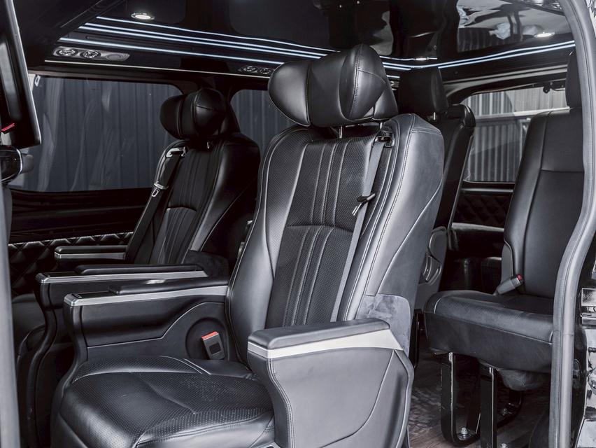รหัสรถ 67GG5082 Toyota #lMAJESTY LOOK ตัวรถ Hiace 2.8 รถตู้ 4แถว