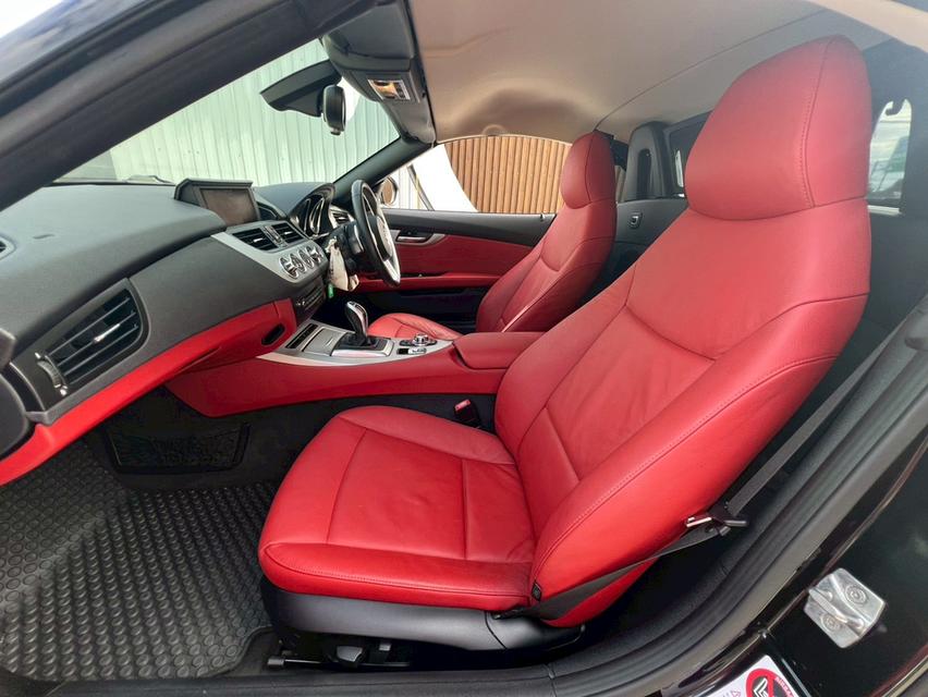 BMW Z4 2.0 sDrive20i M SPORT ปี 2011 9