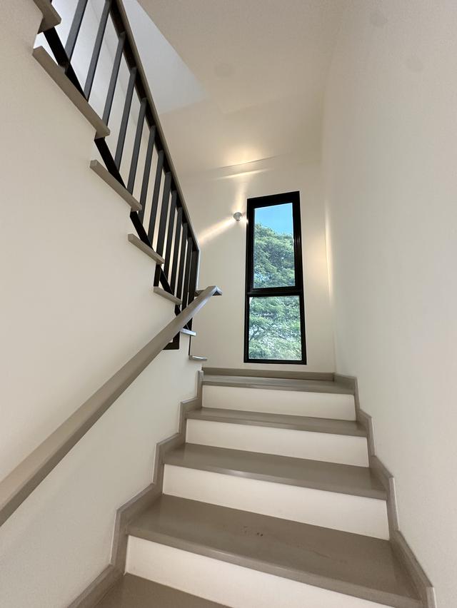 บ้านเดี่ยวหรู 3 ชั้น ใหม่เอี่ยม 10