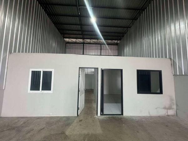 ให้เช่าโกดังโชว์รูมพร้อมออฟฟิศทำเลดีติดถนนนิมิตรใหม่ พื้นที่ใช้สอย 210 327 380 550 ตรม. 2