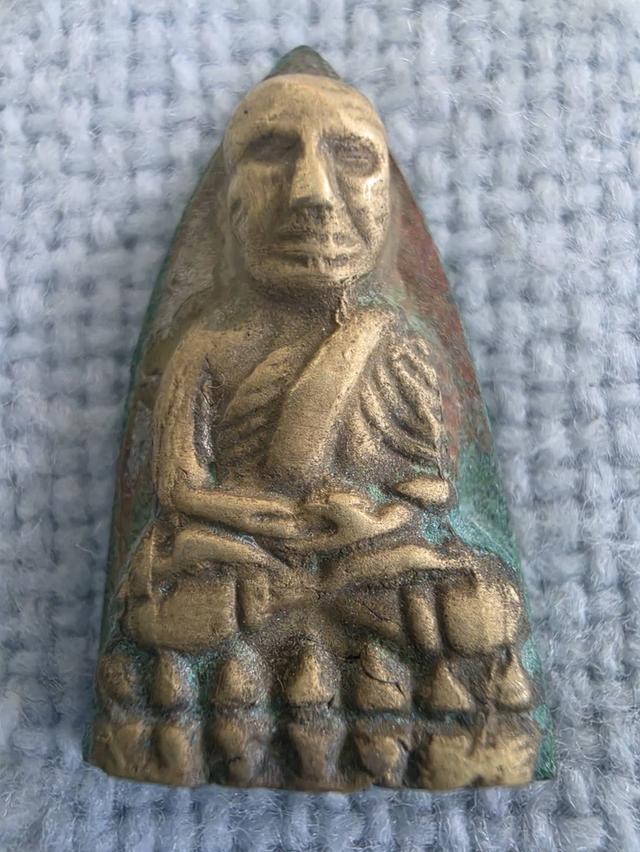 หลวงปู่ทวดวัดช้างให้