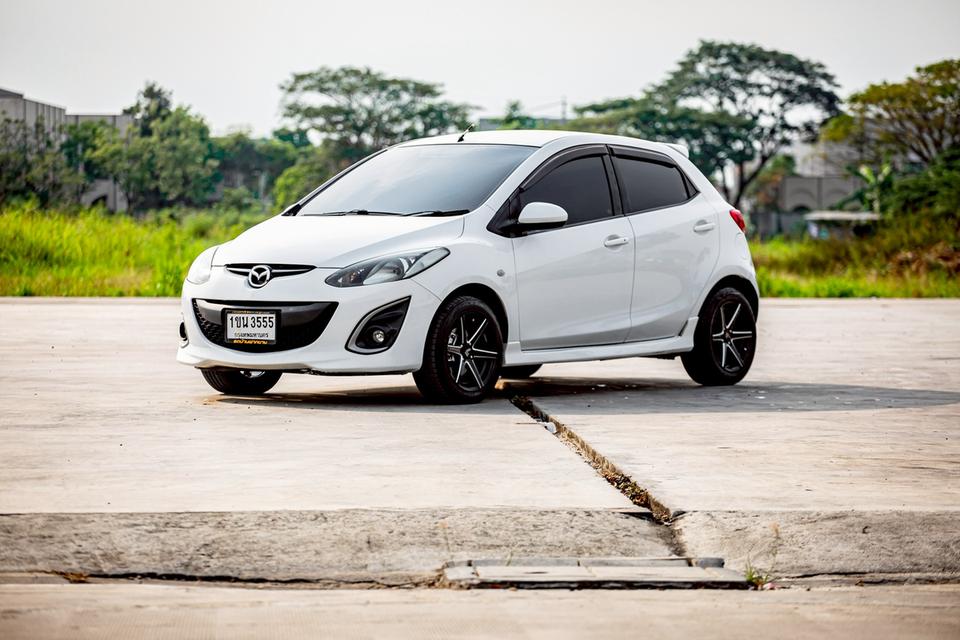 Mazda2 1.5 Spirit Sport สีขาว ปี 2011 รูปที่ 8