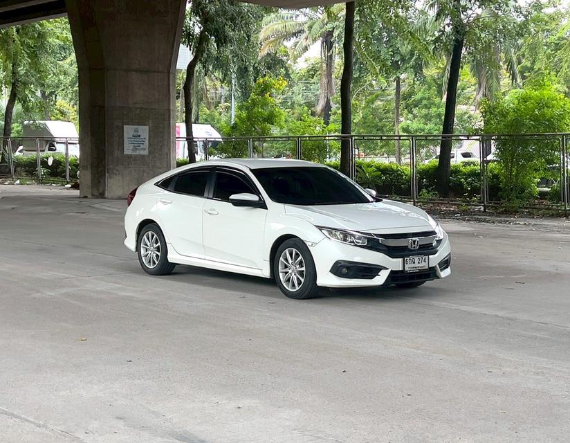 ขายรถ Honda Civic FC 1.8 ปี 2017 สีขาว เกียร์ออโต้