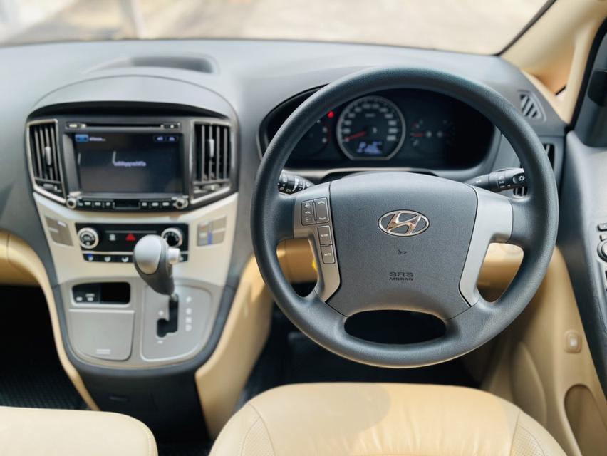 รหัสรถ AP8440 Hyundai H1 2.5 Elite ปี18 สีน้ำตาล ดีเซล
