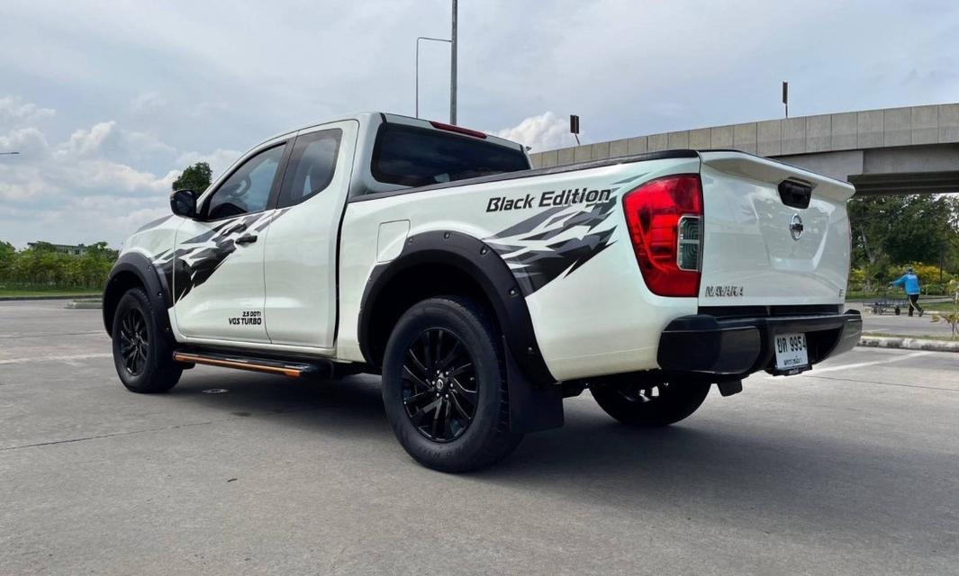 Nissan NP300 Navara 2.5 Calibre E Black Edition ปี2020 5