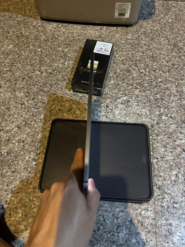 ขายiPadPro11นิ้วสีดำ64กิ๊กWifi Celluer ใส่ซิมได้สวยๆใช้งานดีทุกๆฟังชั่นถูกๆ
