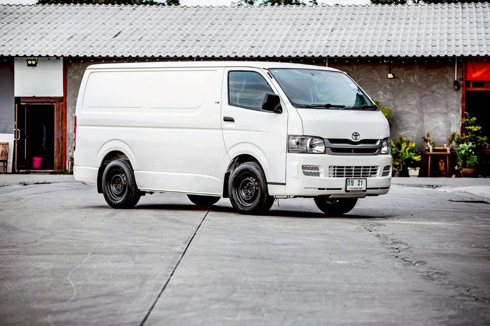 Toyota Hiace 2.5 ดีเซล M/T โม่งน้อย ปี 2007 สีขาว 4