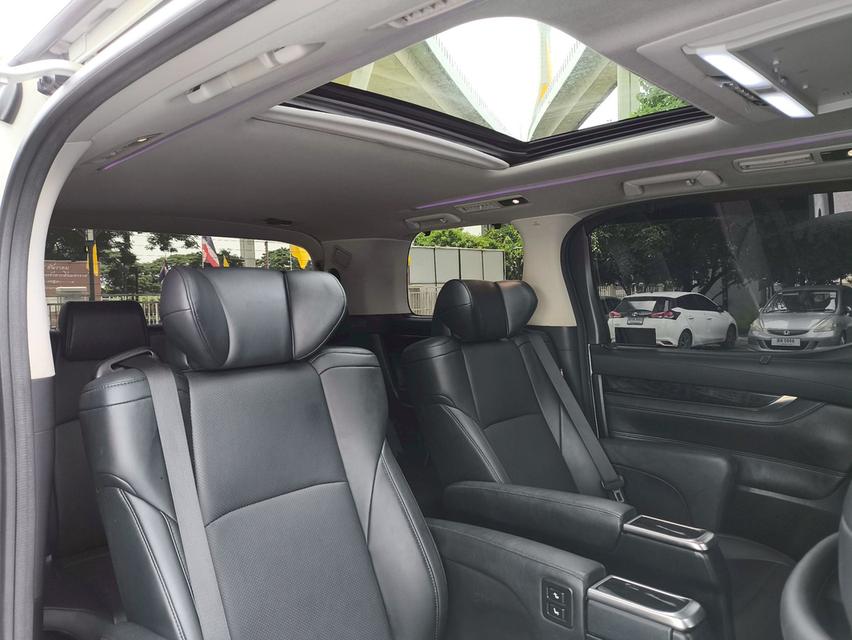 รถเข้าใหม่! TOYOTA VELLFIRE 2.5 ZG Edition Van ปี 2018 (จดทะเบียน 2019) สีขาว 10