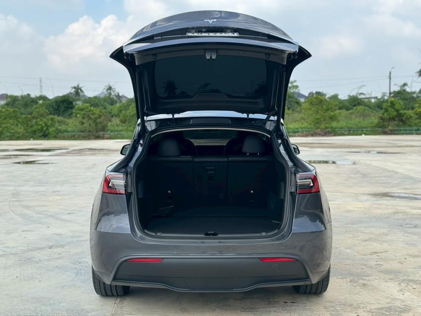 Tesla Model Y  Rear-Wheel Drive ปี 2023 13
