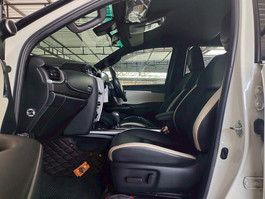 Toyota Legender 2.8 4WD ปี 2020จด2022 ✅ ฟรีค่าจัด-ค่าโอน ✅ ฟรีประกันภัย ✅ ฟรี พรบ 7
