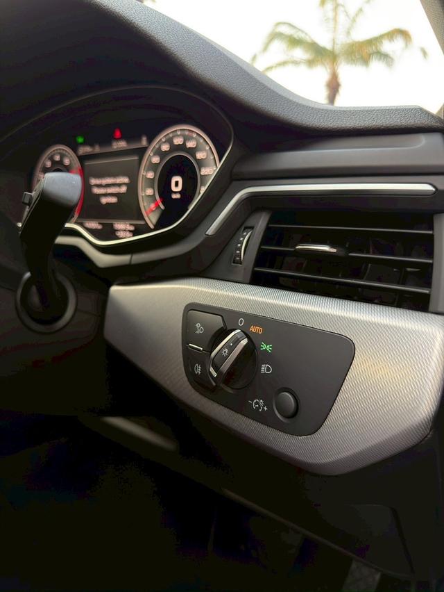 Audi A5 Coupe 40 TFSI S line Plug-in Hybrid 2022 รูปที่ 15