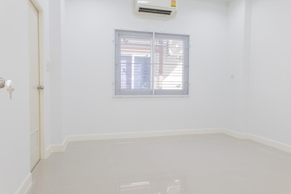 ขายบ้านเดี่ยวชั้นเดียว ใกล้นิคมแหลมฉบัง และ เครือสหพัฒน์ 8