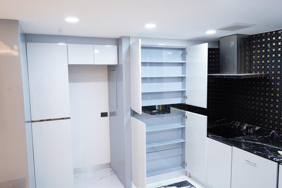 ขายคอนโดวิวิด ทาวเวอร์ ห้องใหญ่ บิ้วท์อินครบ 6