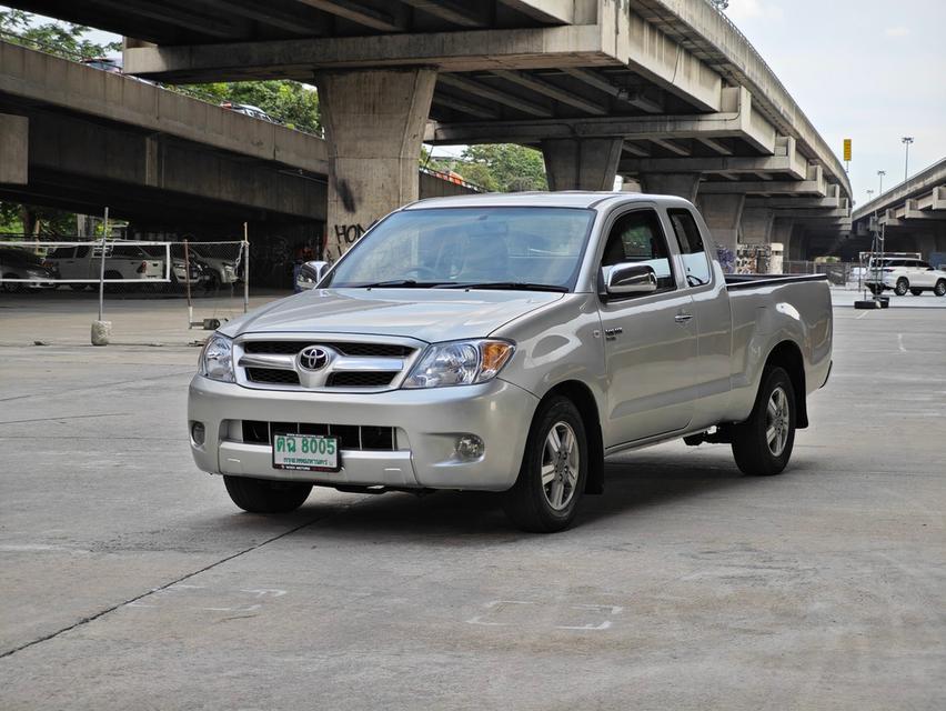 ขายรถ Toyota Vigo 2.5G Cab ปี 2005 สีเทา เกียร์ธรรมดา  3