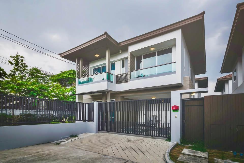 บ้านเดี่ยวให้เช่า นวลจันทร์ 36 4 ห้องนอน 3 ห้องน้ำ 2