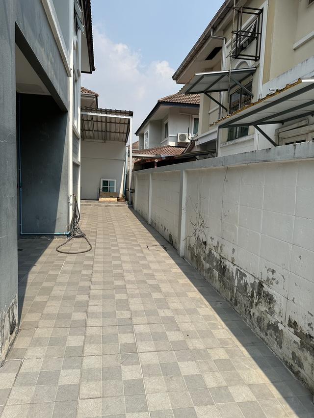 บ้านดี่ยว 2 ชั้น สินทวี การ์เด้น 3 12