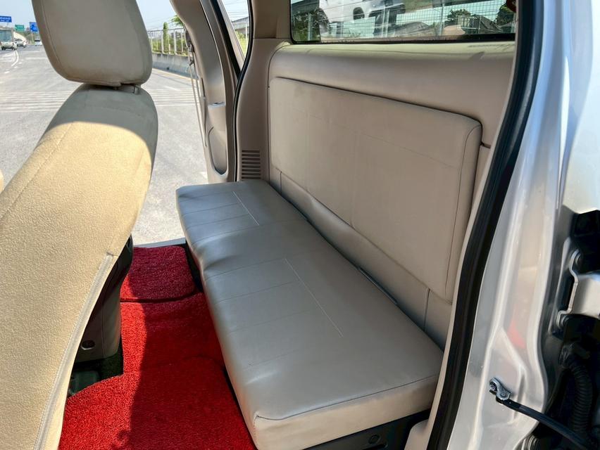 Nissan navara 2.5E king cab ปี 2019รถบ้าน ไม่เคยชน ตะเข็บเดิมทั้งคัน ใช้งานน้อย สายจอด 7