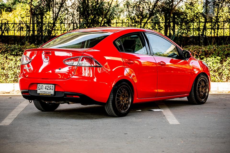 Mazda 2 1.5 Groove Sedan ปี 2010 สีแดง มืเดียวป้ายแดง เกียร์ออโต้ 6