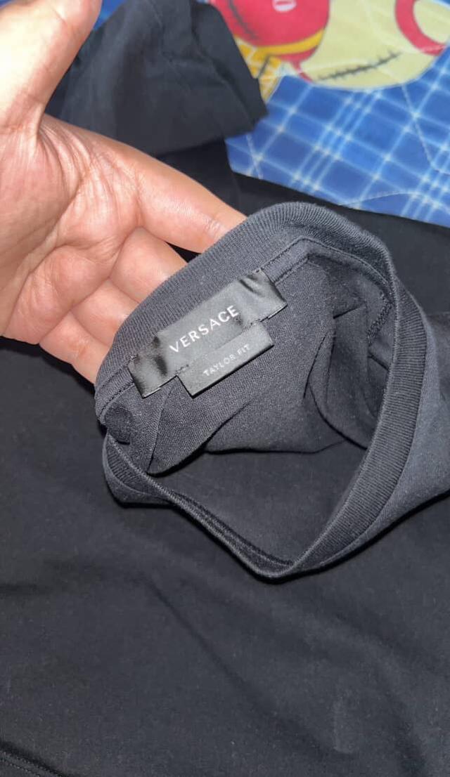  เสื้อแบรนด์ Versace 3
