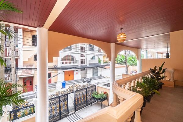ปล่อยเช่าบ้าน ทาวน์โฮม 5 ชั้น ใจกลางทองหล่อ ซอย 25 Tropical House ทำเลเยี่ยม พร้อมดาดฟ้าส่วนตัว โทร 092-6397963 9