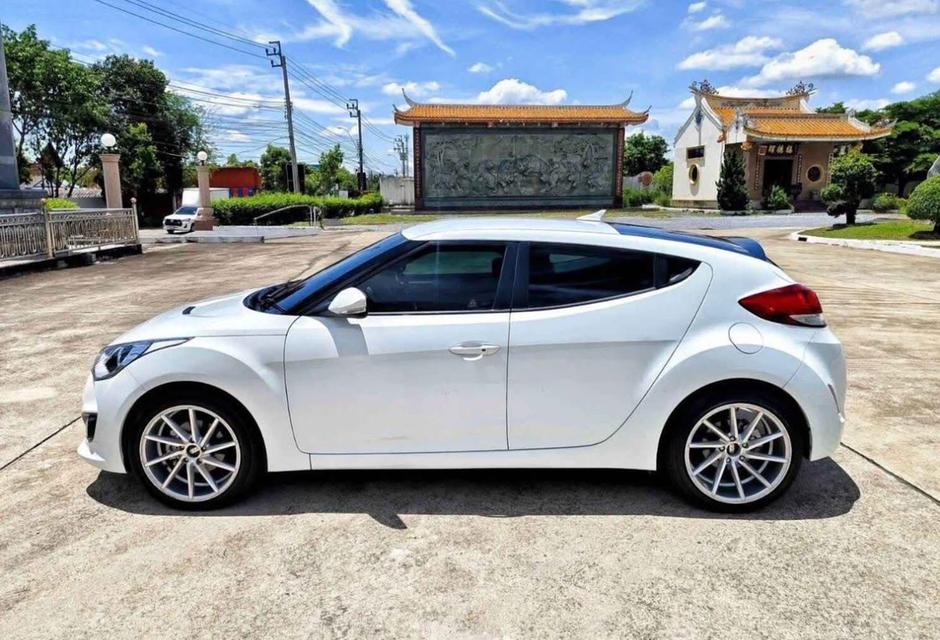 Hyundai Veloster ปี 2014 ทรงสวยราคาดี 2