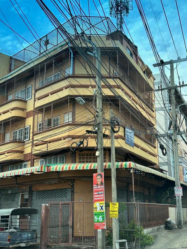 ขายตึก 3 ชั้นกลางเมืองนนทบุรี ซ.พิบูลสงครามสงคราม24 ติดสะพานลอย 1