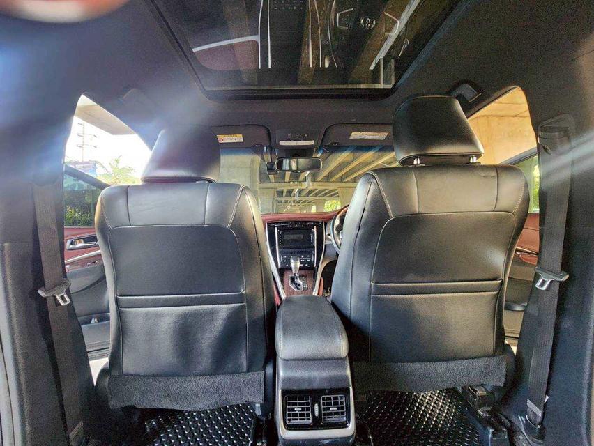 Toyota Harrier 2.5 Hybrid AT ปี 2014 18