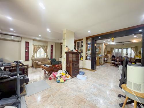 บ้านเดี่ยว หมู่บ้าน วรารมย์ เพชรเกษม 81 3