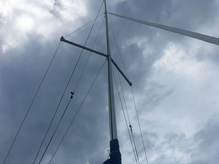 Hunter 216 Swing Keel  2