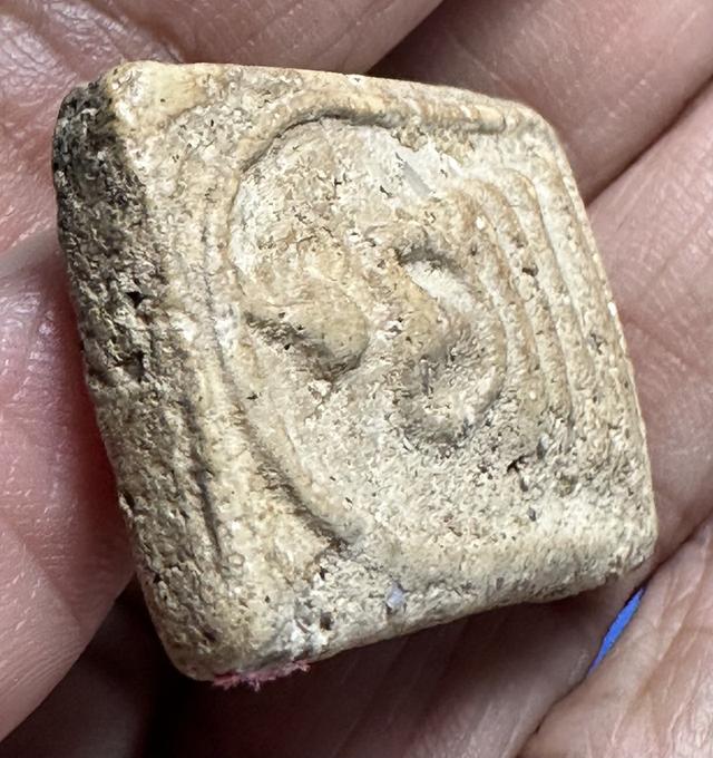 พระสมเด็จ พิมพ์ใหญ่ เนื้อสวย 6