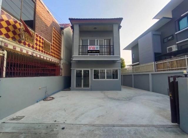 ขายบ้านเดี่ยว 2 ชั้น ซอยเพชรเกษม 68 แยก 37 Sell a detached house Phetkasem 68 Yak 37 ขนาด 37.7 ตรว. พร้อมอยู่ ราคาพิเศษ 2