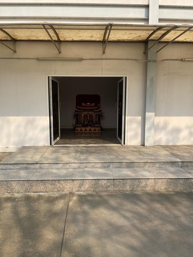 ขายที่ดินพร้อมบ้านและโรงงาน 13