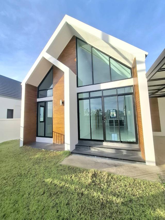 🏡 บ้านเดี่ยวชั้นเดียวสไตล์นอร์ดิก ทำเลเด่น ใกล้ตลาด บ้านนอกโครงการ พร้อมหลังคาโรงรถ 4