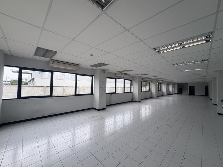 ขาย/ให้เช่า โรงงานพร้อมสำนักงาน ถนนบางนาตราด บางเสาธง สมุทรปราการ BRE25225 16