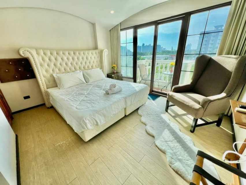 C713 ให้เช่า คอนโด Venetian Signature Condo Resort Pattaya