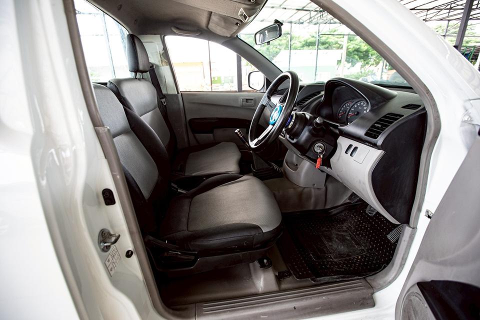 Mitsubishi Triton SingleCab 2.4 GL ปี 2010 เบนซิล สีขาว เกียร์ธรรมดา 14